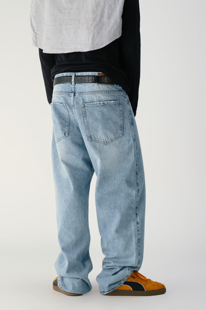 Men's Relaxed Wide Jeans in Snow Blue