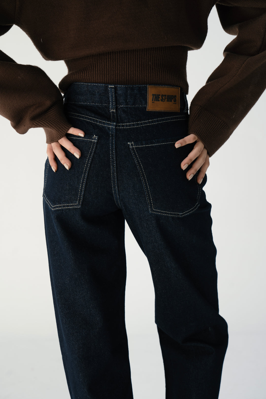 Women's Fitted Jeans in Dark Navy