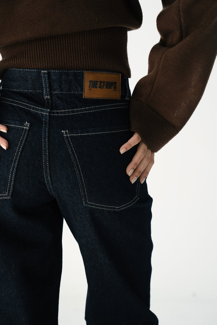 Women's Fitted Jeans in Dark Navy