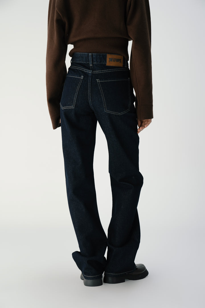 Women's Fitted Jeans in Dark Navy