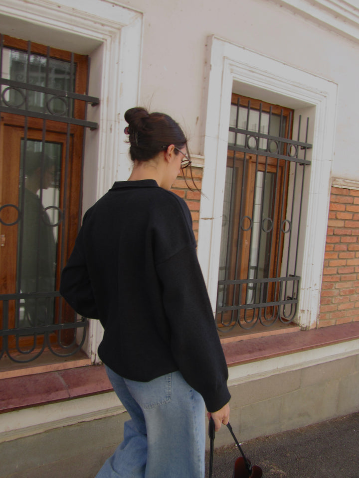 Women's Knitted Top in Truffle Black